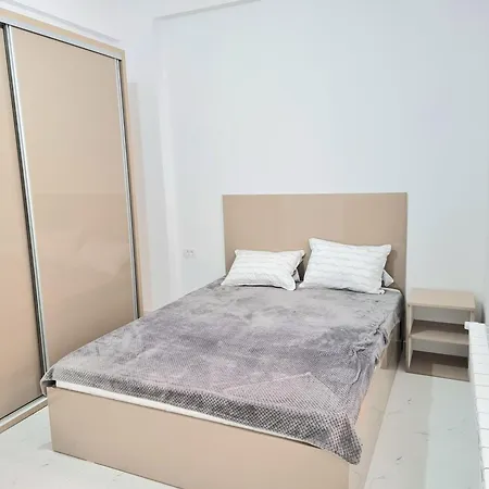 Sea View - Endless Summer Mamaia Nord Apartamento